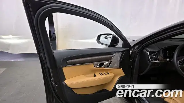 Volvo S90 2022 — ფოტო 3/33