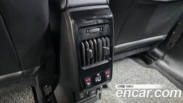 Jeep Compass 2022 — Şəkil 27/30