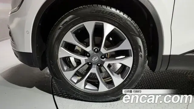 Renault Samsung QM6 2019 — ფოტო 14/20