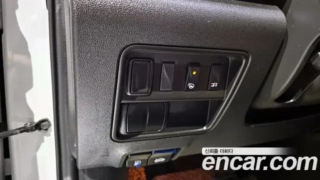 Renault Samsung QM6 2019 — ფოტო 8/20