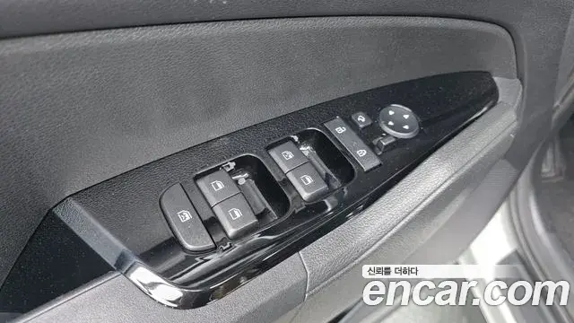Kia Sportage 2023 — Фото 13/20