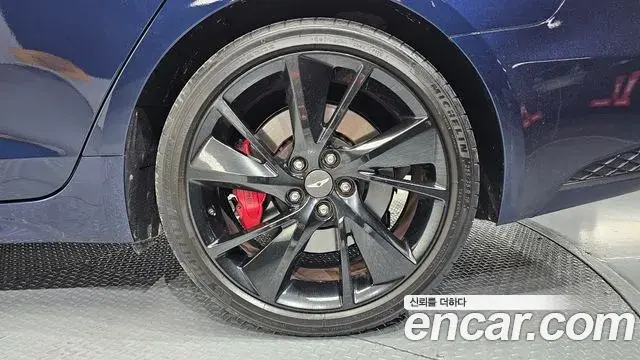 Genesis G70 2021 — Photo 9/32