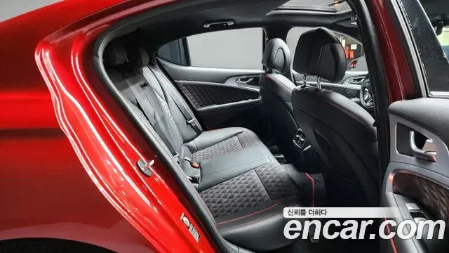 Genesis G70 2018 — ფოტო 7/20