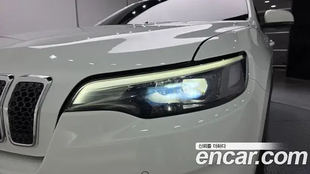 Jeep Cherokee 2019 — Şəkil 30/30