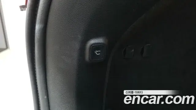 Jeep Cherokee 2019 — Şəkil 28/30
