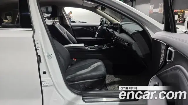 Kia K8 2025 — Photo 16/31