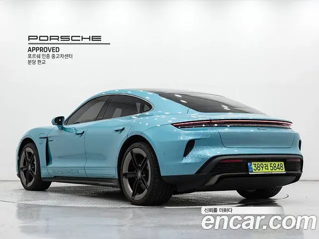Porsche Taycan 2025 — Photo 7/20