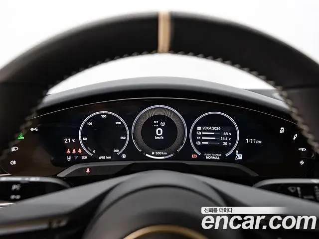 Porsche Taycan 2025 — ფოტო 14/20