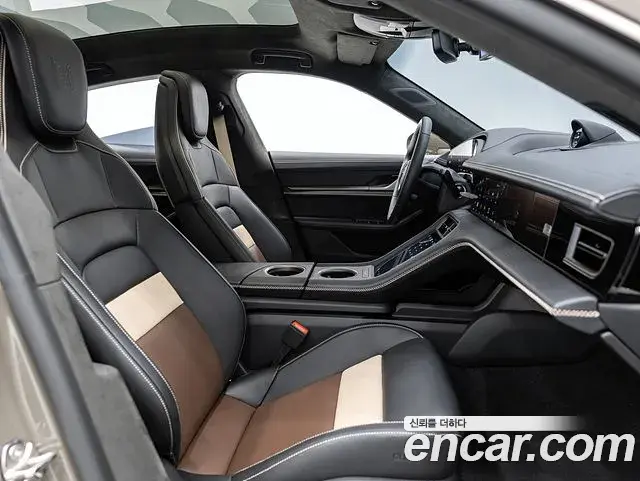 Porsche Taycan 2025 — ფოტო 9/20
