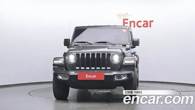 Jeep Wrangler 2018 — Şəkil 15/20