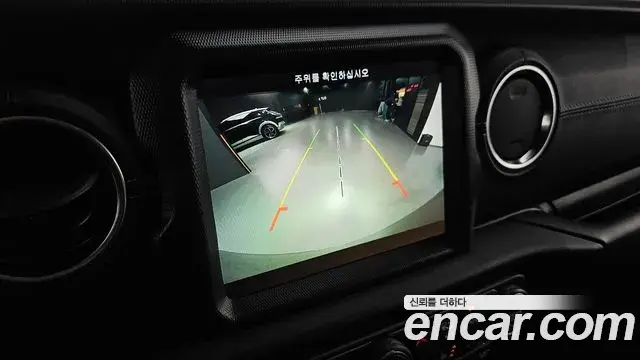 Jeep Wrangler 2018 — Şəkil 13/20