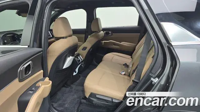 Kia Sorento 2025 — ფოტო 12/33