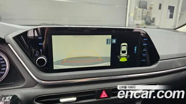 Hyundai Sonata Hybrid 2020 — Şəkil 21/33
