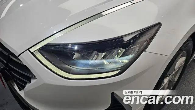 Hyundai Sonata Hybrid 2020 — Şəkil 13/33