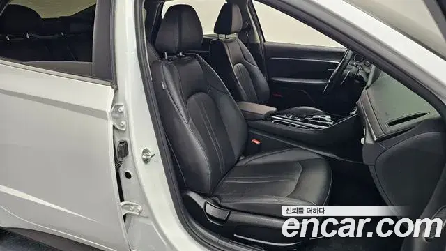 Hyundai Sonata Hybrid 2020 — Şəkil 15/33