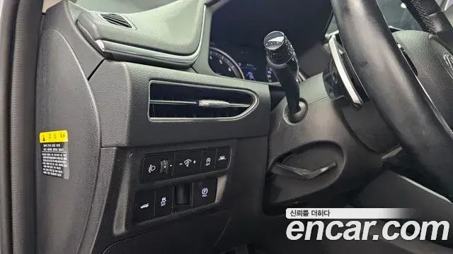 Hyundai Sonata Hybrid 2020 — Şəkil 8/33