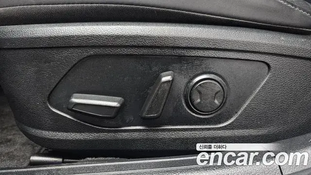 Hyundai Sonata Hybrid 2020 — Şəkil 26/33
