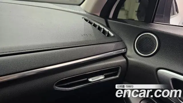 Hyundai Sonata Hybrid 2020 — Şəkil 14/33