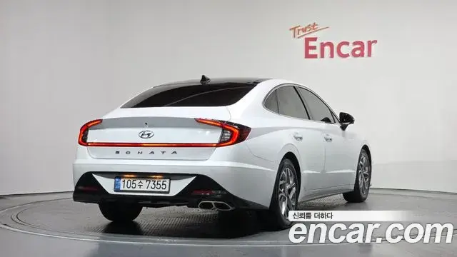 Hyundai Sonata Hybrid 2022 — ფოტო 26/33