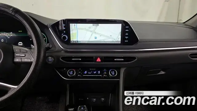 Hyundai Sonata Hybrid 2022 — ფოტო 14/33