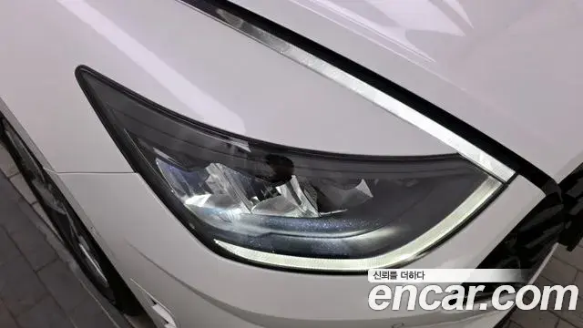Hyundai Sonata Hybrid 2022 — ფოტო 4/33