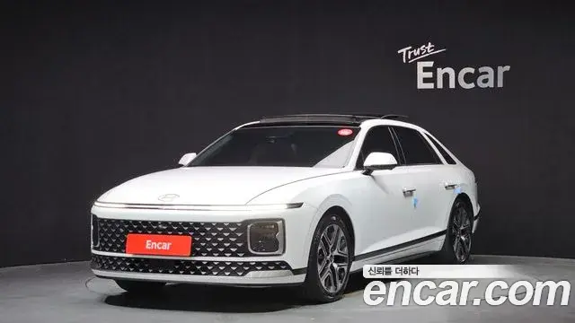 Hyundai Grandeur Hybrid 2023 — ფოტო 5/20