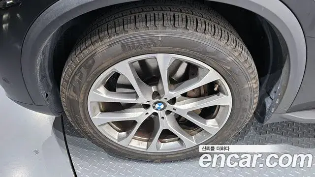 BMW X5 2021 — Photo 4/20
