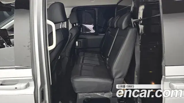 Hyundai Staria 2023 — Photo 20/20