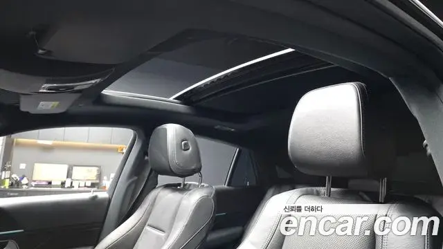 Mercedes-Benz GLE-Class 2022 — Photo 8/36