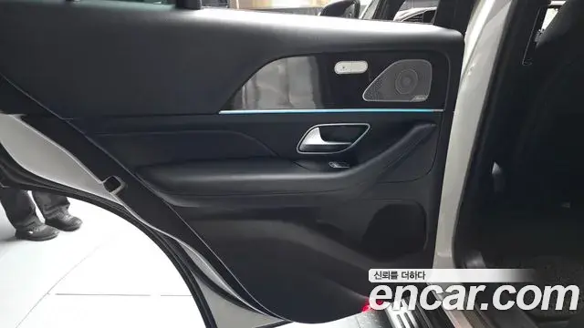 Mercedes-Benz GLE-Class 2022 — Photo 36/36