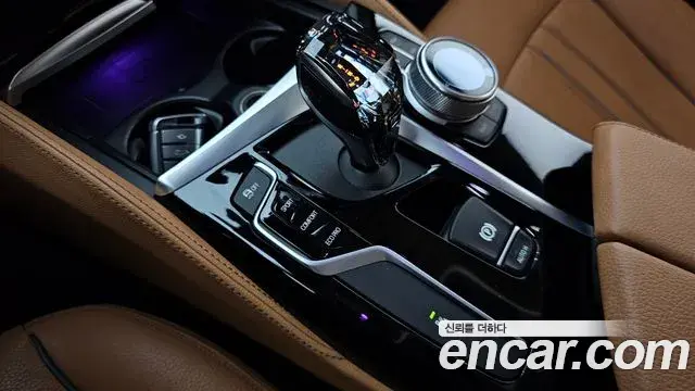 BMW 5 Series 2020 — Фото 9/20