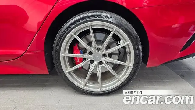 Kia Stinger Meister 2023 — Photo 1/38
