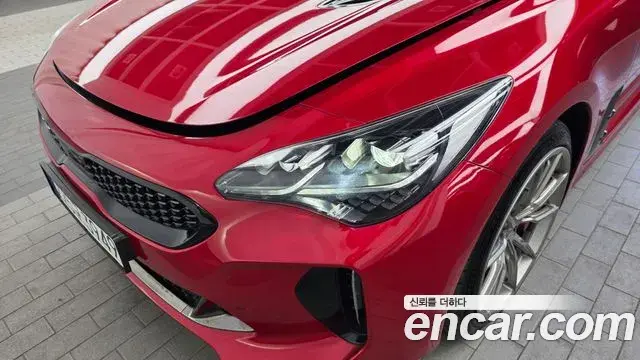 Kia Stinger Meister 2023 — Photo 9/38