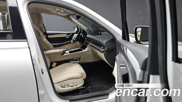 Genesis GV80 2022 — ფოტო 15/32