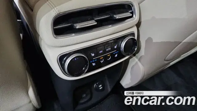 Genesis GV80 2022 — ფოტო 26/32