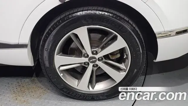 Genesis GV80 2022 — ფოტო 21/32