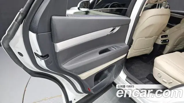Genesis GV80 2022 — ფოტო 32/32