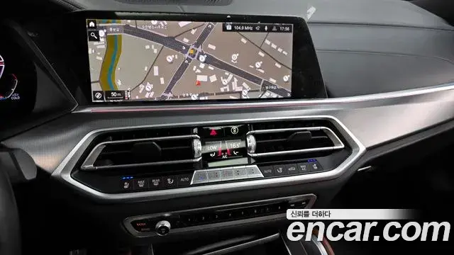 BMW X6 2022 — ფოტო 15/20