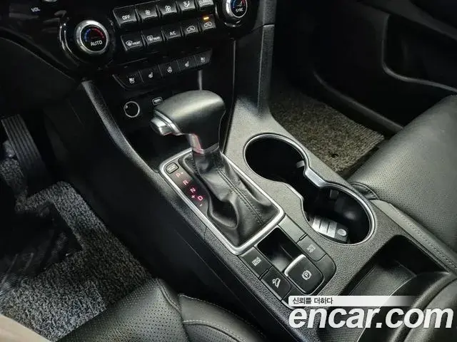 Kia Sportage The Bold 2019 — Photo 11/19