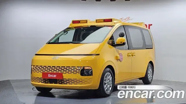 Hyundai Staria 2025 — ფოტო 31/33
