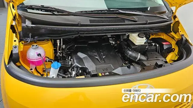 Hyundai Staria 2025 — ფოტო 13/33