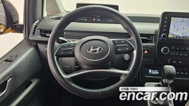 Hyundai Staria 2025 — ფოტო 29/33