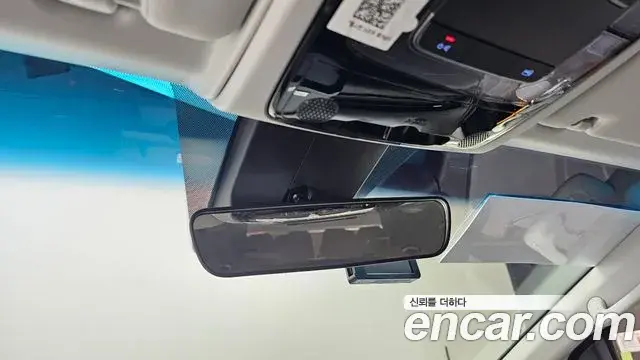 Hyundai Staria 2025 — ფოტო 19/33