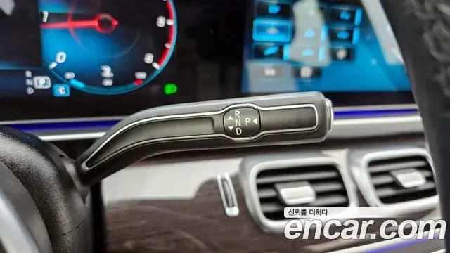 Mercedes-Benz GLE-Class 2021 — Şəkil 6/34