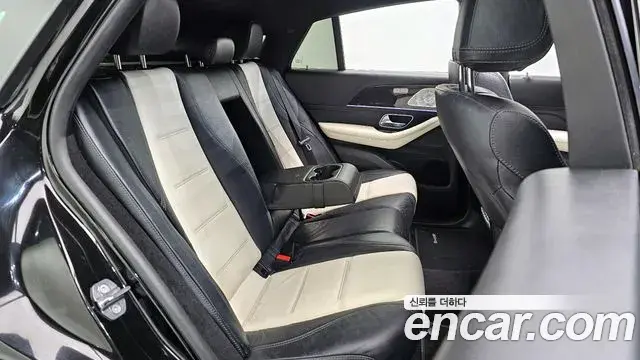 Mercedes-Benz GLE-Class 2021 — Şəkil 20/34