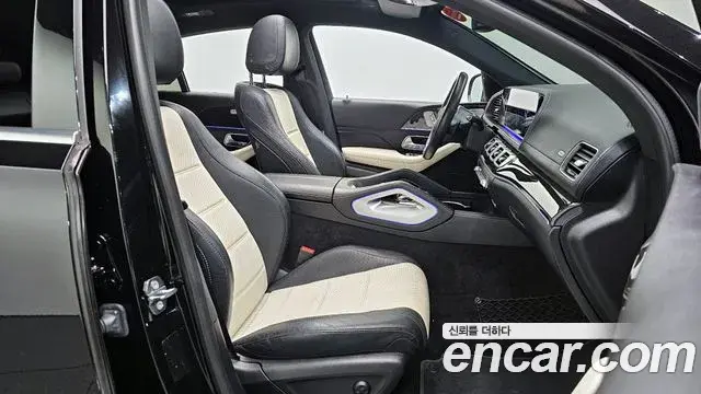 Mercedes-Benz GLE-Class 2021 — Şəkil 24/34