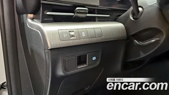 Hyundai Kona Hybrid 2024 — ფოტო 9/20