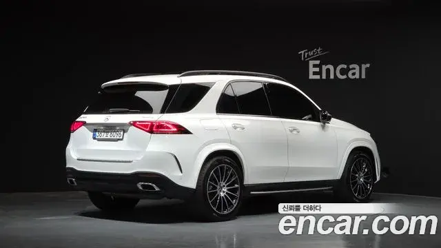 Mercedes-Benz GLE-Class 2022 — Фото 1/20