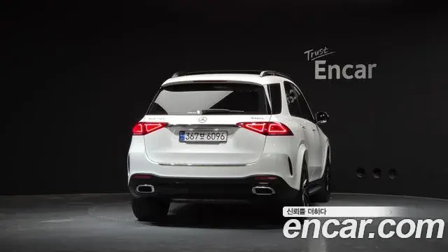 Mercedes-Benz GLE-Class 2022 — Фото 3/20