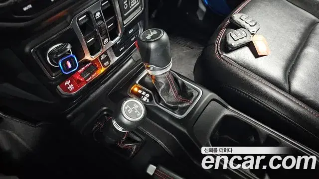 Jeep Wrangler 2023 — Şəkil 3/20